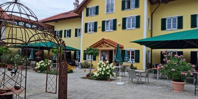moyerhof-2__1500x1125_400x200.jpg